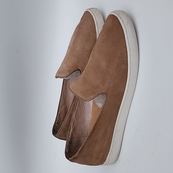 Birdies Tan and White Sneakers Sleek and Versatile - Picture 3 of 11